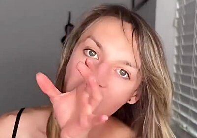 Oslo Rubbing Out a Nice Cum