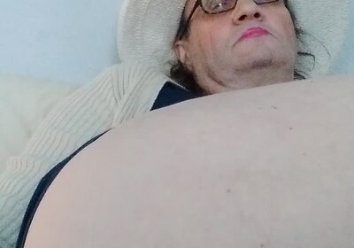 Housewife Sveta Lusin. 2025m