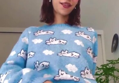 blue sweater cum
