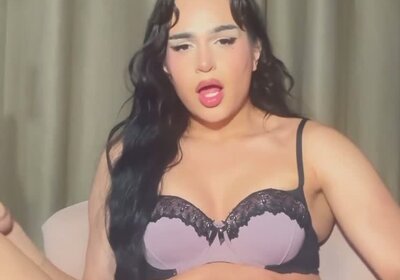 Tesão de ninfeta pauzuda