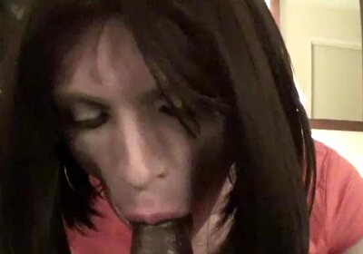 Sissy Shawna  sucks BBC