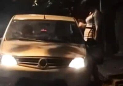 Shemale public outdoors