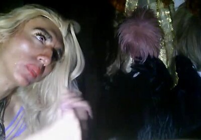 STILL SUCKING THAT DOM WHITE MEN BIG COCK(FIND ME AS SIXTO-RC ON XVIDEOS FOR MORE CONTENT)