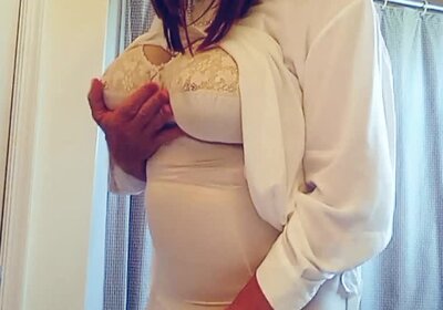 Crossdresser in Lingerie