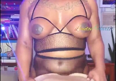 Sexy Ebony TS Dicking Down Tight Hole