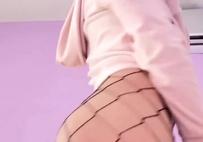 Tiny 18+ Latin TS jerks off & cums @ 15:40