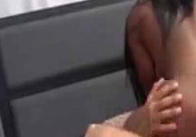 Rabo grande dessa boneca