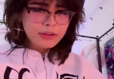 asian white sweater mast