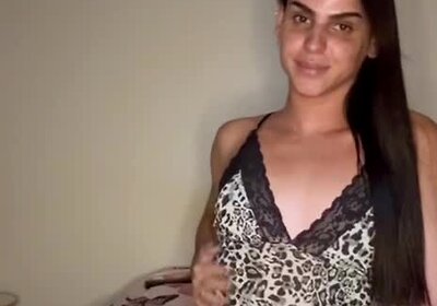 TGIRL IN SWEATPANTS HAS MASSIVE ORGASM