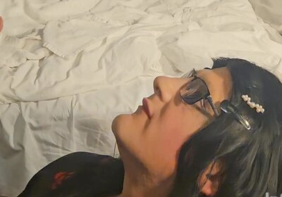 Nice facial for sissy Amy