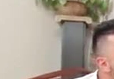 Trans500 fudendo boneca de quatro