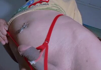 Carla — Prostituta rabuda pelada, puta piranha vagabunda rebolando feminina pingando