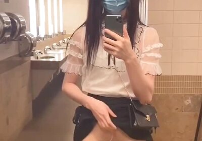 Public Ladiesroom Masturbation with Cumshot