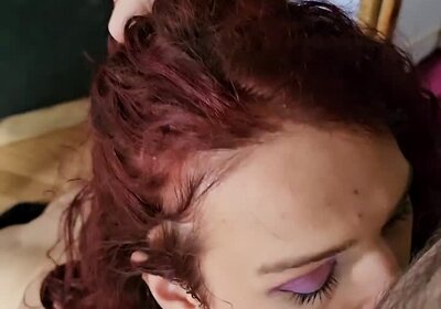 Melodyfluffington on her knees