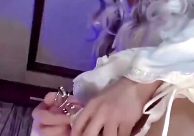 Sizzling Asian trans romantic evening