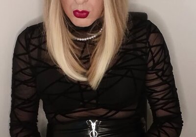 Sissy Kate jerking off 4