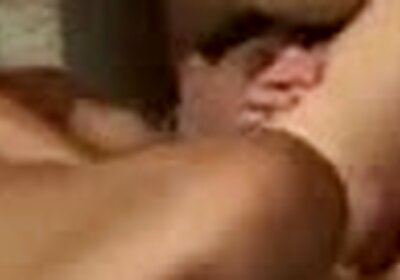 Bigcookgangbang uma boneca tem gata e os cara dondo cu