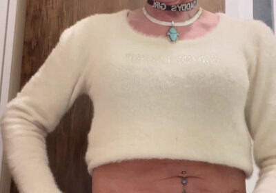 SaShulya wants to Fuck her Pussy