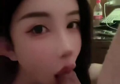 Steamy Asian trans encounter clip