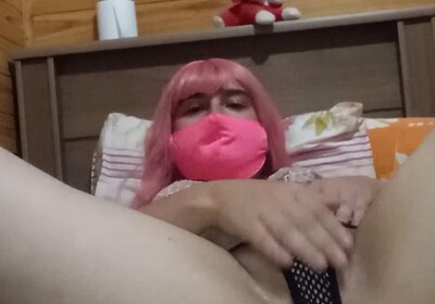 Masked Sissy show your boy-pussy