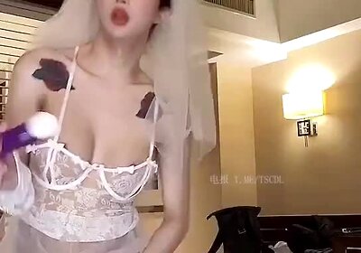 Steamy trans encounter clip