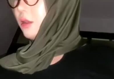 indo Shemale Hijab