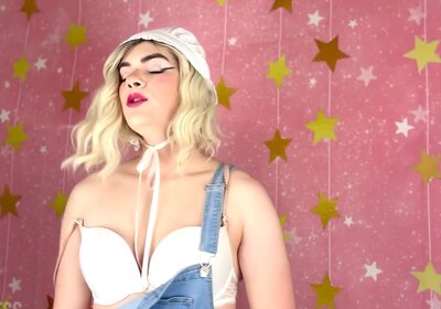 Trans Girl Bunny Hunt Roleplaying