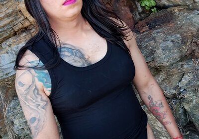 I decided to expose myself and piss in front of everyone at the beach