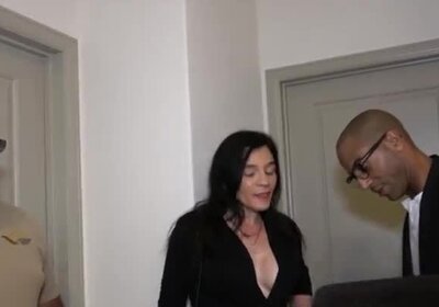 Mature Tgirl Ass 2 Mouth Threesome