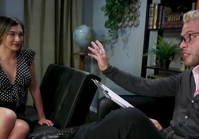 T-girl Andlnn Visits Doctor