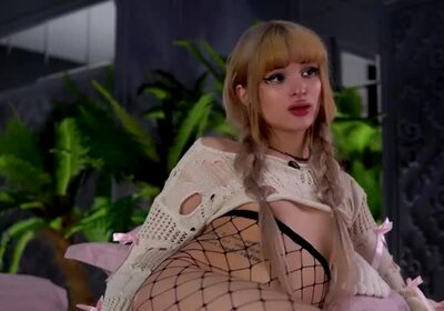 Blonde Bombshell in Fishnets – Wide Open Display