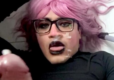 Amateur crossdresser self facial