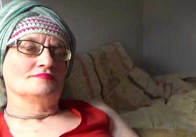 Lady in red. Sveta Lusin. 2026c