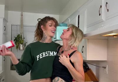 Trans Fucks Trans No Tits