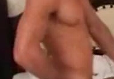 Boneca fudendo gostoso